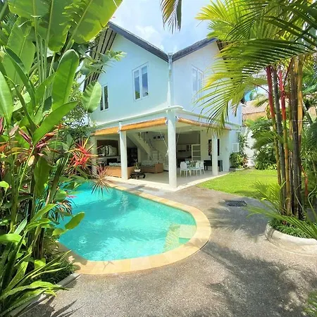 Fabulous Modern 3 Br. Villa In Seminyak Large Pool Exterior photo