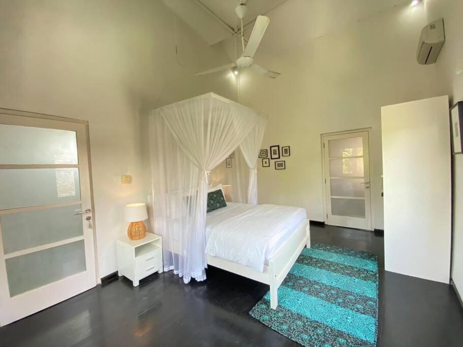 Fabulous Modern 3 Br. In Large Pool Villa Seminyak (Bali)
