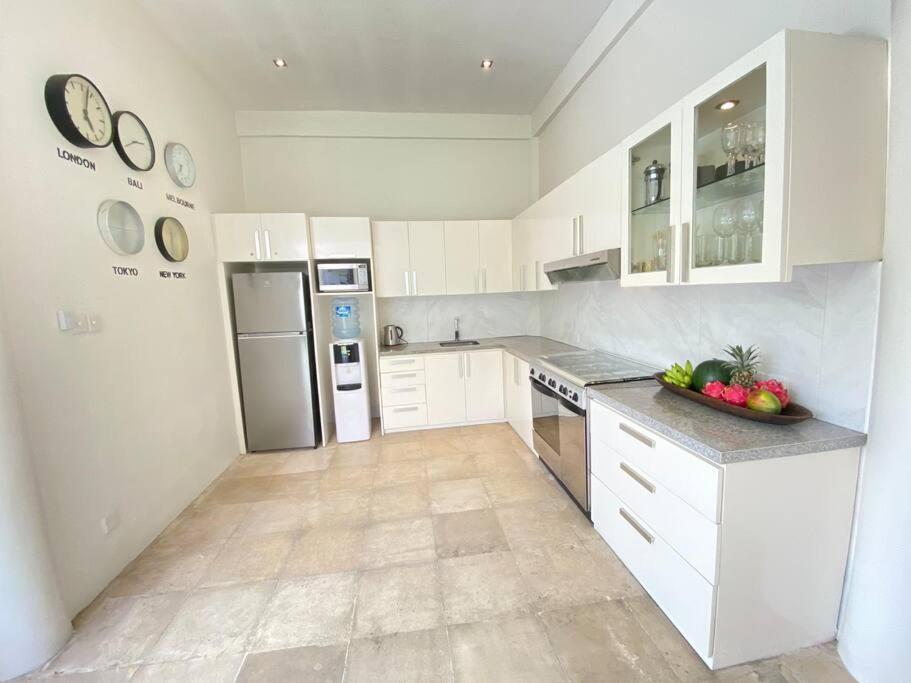 Villa Fabulous Modern 3 Br. In Large Pool Seminyak (Bali)